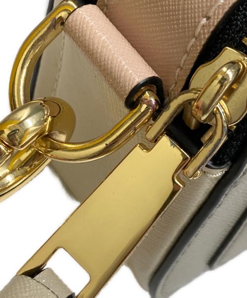 MARC JACOBS（マークジェイコブズ）MARC JACOBS (マークジェイコブズ) THE SNAPSHOT COLORBROCKED ベージュ サイズ:-の古着・服飾アイテム