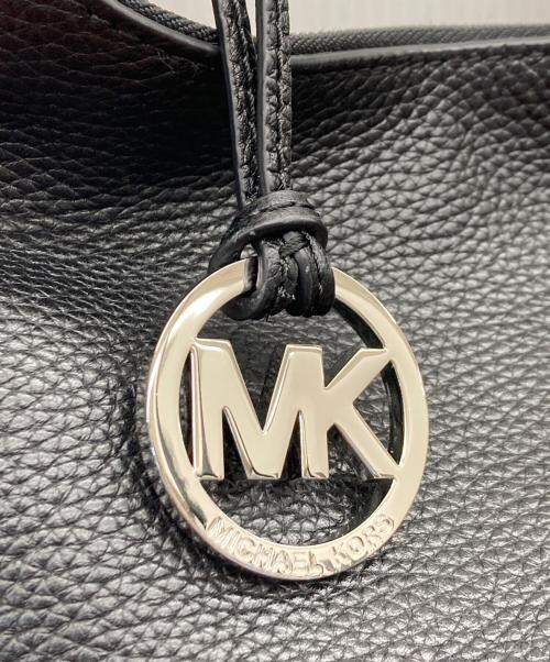 MICHAEL KORS（マイケル・コース）MICHAEL KORS (マイケル・コース) セミショルダーバッグ ブラック サイズ:-の古着・服飾アイテム