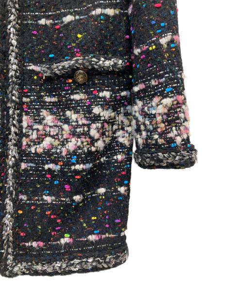 CHANEL（シャネル）CHANEL (シャネル) ココボタン ノーカラーツイードコート ブラック×マルチカラー サイズ:36の古着・服飾アイテム