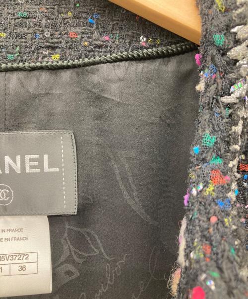 CHANEL（シャネル）CHANEL (シャネル) ココボタン ノーカラーツイードコート ブラック×マルチカラー サイズ:36の古着・服飾アイテム