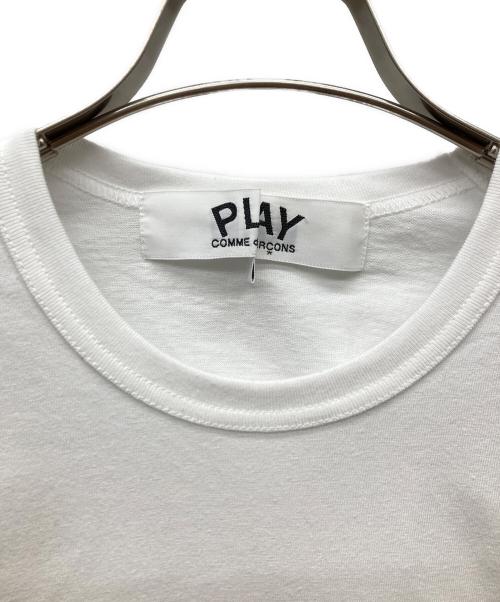 PLAY COMME des GARCONS（プレイコムデギャルソン）PLAY COMME des GARCONS (プレイコムデギャルソン) Printed Triple Small Red Heart T-Shirt ホワイト サイズ:Sの古着・服飾アイテム