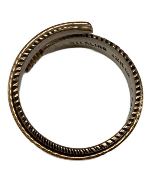 インディアンジュエリー（インディアンジュエリー）インディアンジュエリー (インディアンジュエリー) Silver&12K フェザーリング シルバー×ゴールド サイズ:20号の古着・服飾アイテム