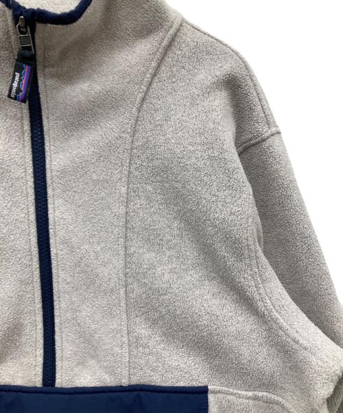 Patagonia（パタゴニア）Patagonia (パタゴニア) SYNCHILLA FLEECE グレー×ネイビー サイズ:Ｍの古着・服飾アイテム