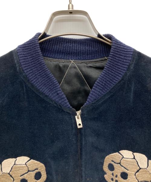 テーラー東洋（テーラートウヨウ）テーラー東洋 (テーラートウヨウ) 別珍×サテン ドクロ刺繍リバーシブルスカジャン ネイビー×ブラック サイズ:Mの古着・服飾アイテム