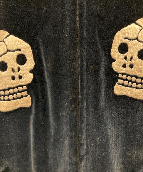 テーラー東洋（テーラートウヨウ）テーラー東洋 (テーラートウヨウ) 別珍×サテン ドクロ刺繍リバーシブルスカジャン ネイビー×ブラック サイズ:Mの古着・服飾アイテム