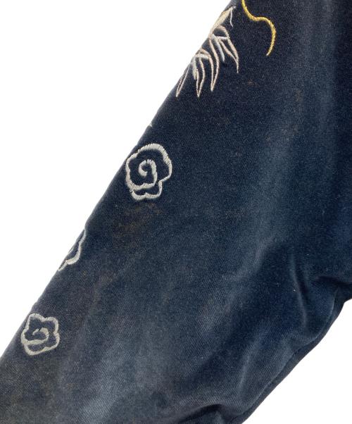 テーラー東洋（テーラートウヨウ）テーラー東洋 (テーラートウヨウ) 別珍×サテン ドクロ刺繍リバーシブルスカジャン ネイビー×ブラック サイズ:Mの古着・服飾アイテム