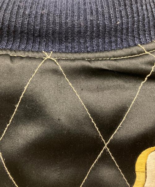 テーラー東洋（テーラートウヨウ）テーラー東洋 (テーラートウヨウ) 別珍×サテン ドクロ刺繍リバーシブルスカジャン ネイビー×ブラック サイズ:Mの古着・服飾アイテム