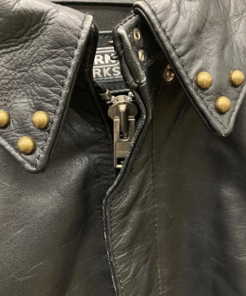 HORN WORKS（ホーンワークス）HORN WORKS (ホーンワークス) 襟スタッズカウレザーブルゾン ブラック サイズ:Lの古着・服飾アイテム