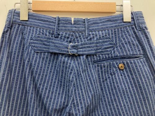 HAVERSACK（ハバーサック）HAVERSACK (ハバーサック) シンチバックシアサッカーパンツ ネイビー サイズ:Mの古着・服飾アイテム