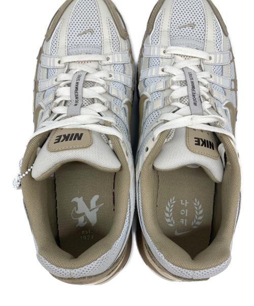 NIKE（ナイキ）NIKE (ナイキ) P-6000 PRM PHOTON DUST ホワイト×ベージュ サイズ:27.5の古着・服飾アイテム