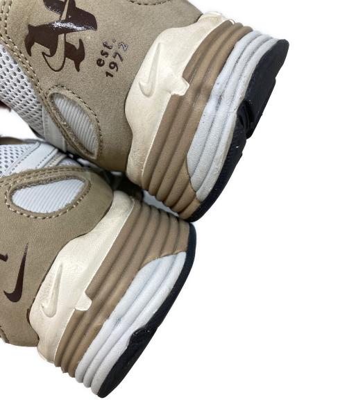 NIKE（ナイキ）NIKE (ナイキ) P-6000 PRM PHOTON DUST ホワイト×ベージュ サイズ:27.5の古着・服飾アイテム