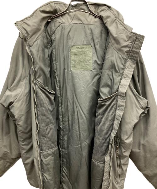US ARMY（ユーエスアーミー）US ARMY (ユーエスアーミー) ECWCS GENIII LEVEL7 グレー サイズ:M-Rの古着・服飾アイテム