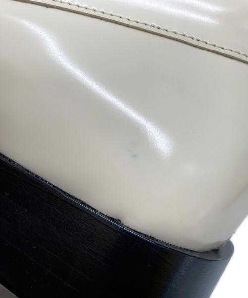 BURBERRY（バーバリー）BURBERRY (バーバリー) SHIELD LOAFER アイボリー サイズ:40の古着・服飾アイテム