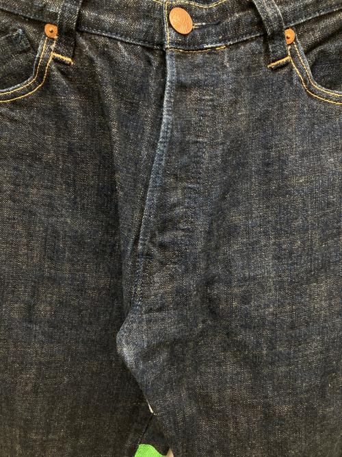 YAMANE（ヤマネ）YAMANE (ヤマネ) 刺繍デザインデニムパンツ インディゴ サイズ:W31の古着・服飾アイテム