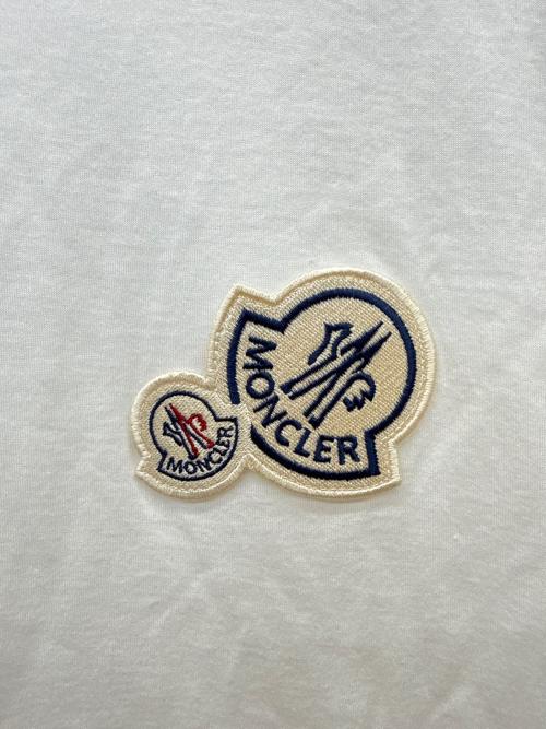 MONCLER（モンクレール）MONCLER (モンクレール) MAGLIA T-SHIRT ホワイト サイズ:XLの古着・服飾アイテム