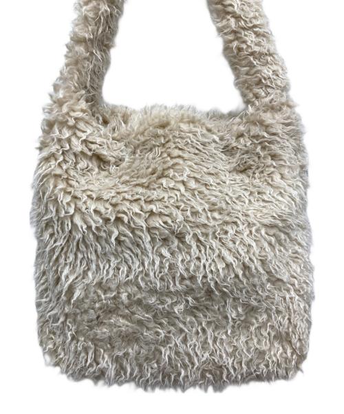 TODAYFUL（トゥデイフル）TODAYFUL (トゥデイフル) Volume Fur Shoulderbag ベージュ 未使用品の古着・服飾アイテム