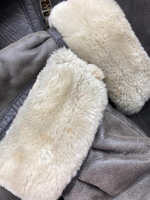 上野商会（ウエノショウカイ）上野商会 (ウエノショウカイ) B-3フライトジャケット ブラウン サイズ:Mの古着・服飾アイテム