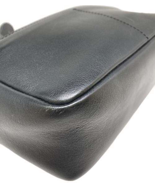 J&M DAVIDSON（ジェイ＆エム デヴィッドソン）J&M DAVIDSON (ジェイ＆エム デヴィッドソン) GABBY レザーショルダーバッグ ブラック サイズ:-の古着・服飾アイテム