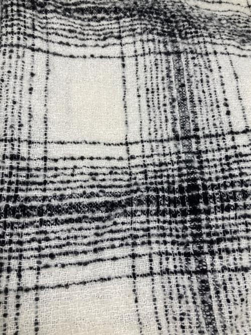 FALIERO SARTI（ファリエロサルティ）Faliero Sarti (ファリエロサルティ) ウールナイロン大判ストール アイボリー×ブラック サイズ:記載なし 未使用品の古着・服飾アイテム