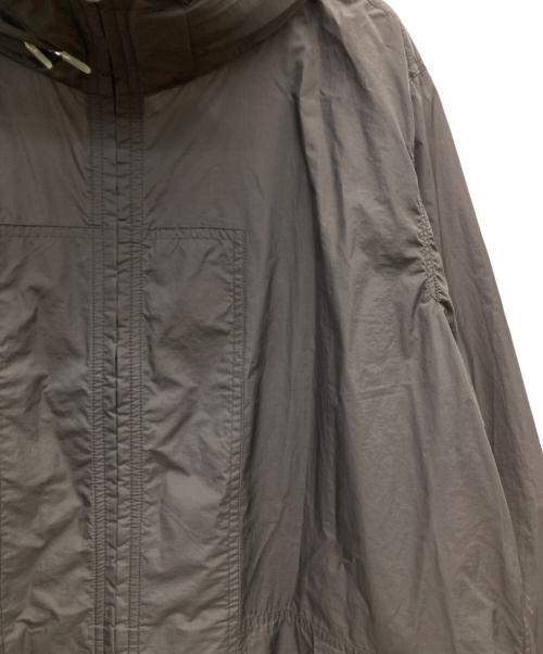 hatra（ハトラ）hatra (ハトラ) マウンテンパーカー/ナイロンブルゾン チャコール サイズ:SIZE2の古着・服飾アイテム