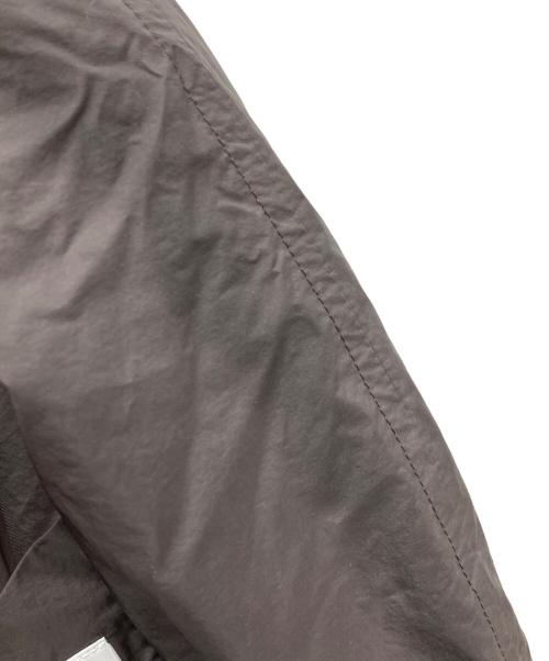 hatra（ハトラ）hatra (ハトラ) マウンテンパーカー/ナイロンブルゾン チャコール サイズ:SIZE2の古着・服飾アイテム