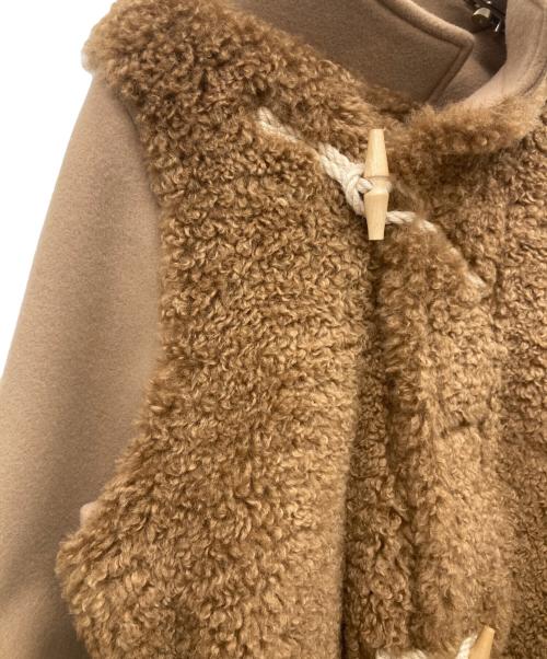 HYKE（ハイク）HYKE (ハイク) 25AW DOUBLE FACE FAUX SHEARLING DUFFEL JACKET ベージュ サイズ:1の古着・服飾アイテム