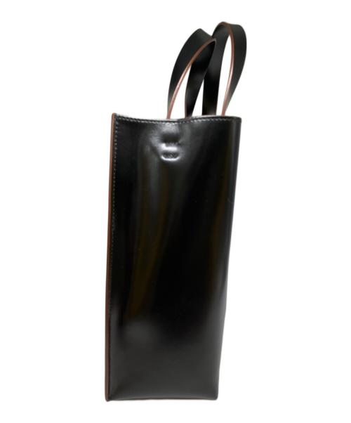 MARNI（マルニ）MARNI (マルニ) MUSEO ロゴストラップスモールバッグ ブラックの古着・服飾アイテム