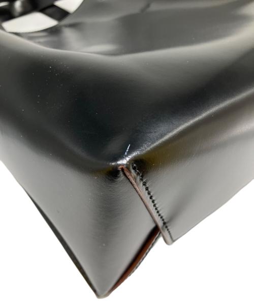 MARNI（マルニ）MARNI (マルニ) MUSEO ロゴストラップスモールバッグ ブラックの古着・服飾アイテム