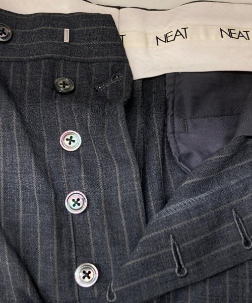NEAT（ニート）NEAT (ニート) ツータックストライプパンツ グレー サイズ:48の古着・服飾アイテム