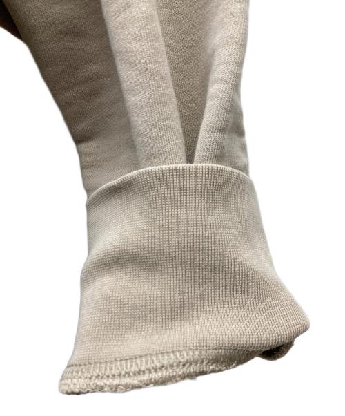 Y-3（ワイスリー）Y-3 (ワイスリー) M CLASSIC CHEST LOGO CREW SWEATSHIRT ベージュ サイズ:Sの古着・服飾アイテム