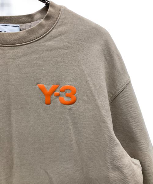 Y-3（ワイスリー）Y-3 (ワイスリー) M CLASSIC CHEST LOGO CREW SWEATSHIRT ベージュ サイズ:Sの古着・服飾アイテム