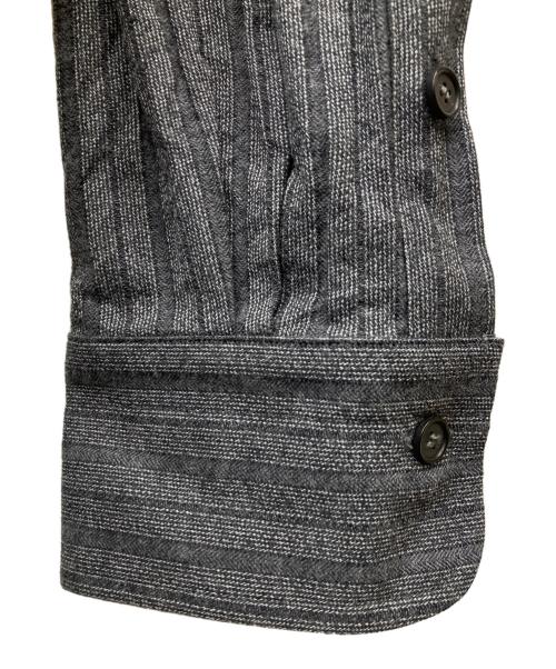 yokosakamoto（ヨウコサカモト）yokosakamoto (ヨウコサカモト) コットンストライプシャツ グレー サイズ:Mの古着・服飾アイテム