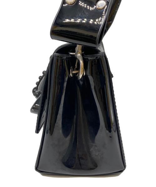 Vivienne Westwood（ヴィヴィアンウエストウッド）Vivienne Westwood (ヴィヴィアンウエストウッド) エナメルセミショルダーバッグ ブラック サイズ:-の古着・服飾アイテム