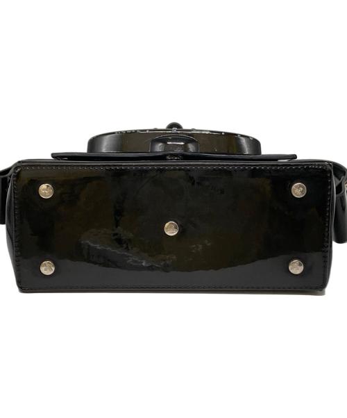 Vivienne Westwood（ヴィヴィアンウエストウッド）Vivienne Westwood (ヴィヴィアンウエストウッド) エナメルセミショルダーバッグ ブラック サイズ:-の古着・服飾アイテム