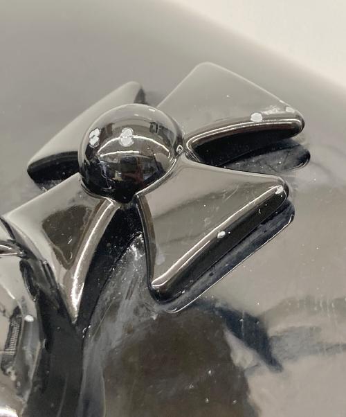 Vivienne Westwood（ヴィヴィアンウエストウッド）Vivienne Westwood (ヴィヴィアンウエストウッド) エナメルセミショルダーバッグ ブラック サイズ:-の古着・服飾アイテム