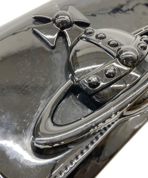 Vivienne Westwood（ヴィヴィアンウエストウッド）Vivienne Westwood (ヴィヴィアンウエストウッド) エナメルセミショルダーバッグ ブラック サイズ:-の古着・服飾アイテム