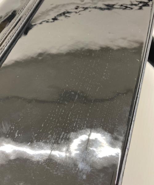 Vivienne Westwood（ヴィヴィアンウエストウッド）Vivienne Westwood (ヴィヴィアンウエストウッド) エナメルセミショルダーバッグ ブラック サイズ:-の古着・服飾アイテム