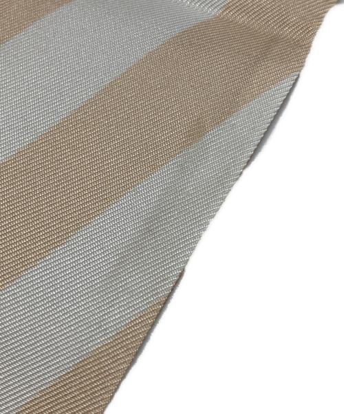 FENDI（フェンディ）FENDI (フェンディ) W. WRAPPY ストライプシルクスカーフ ピンクベージュ サイズ:-の古着・服飾アイテム