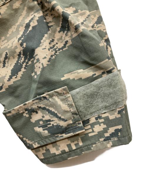 US AIR FORCE（ユーエスエアフォース）US AIR FORCE (ユーエスエアフォース) USAFA ABU ゴアテックスパーカ デジカモ カーキ サイズ:Mの古着・服飾アイテム