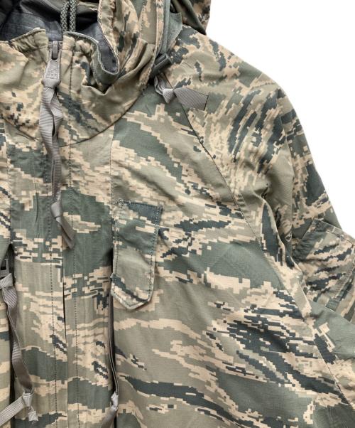 US AIR FORCE（ユーエスエアフォース）US AIR FORCE (ユーエスエアフォース) USAFA ABU ゴアテックスパーカ デジカモ カーキ サイズ:Mの古着・服飾アイテム