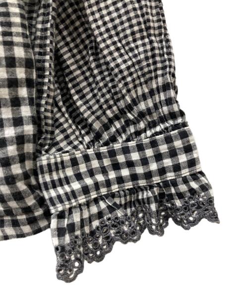 45R（フォーティファイブ・アール）45R (フォーティファイブ・アール) 春風インドカディのフリルブラウス ホワイト×ブラック サイズ:3の古着・服飾アイテム