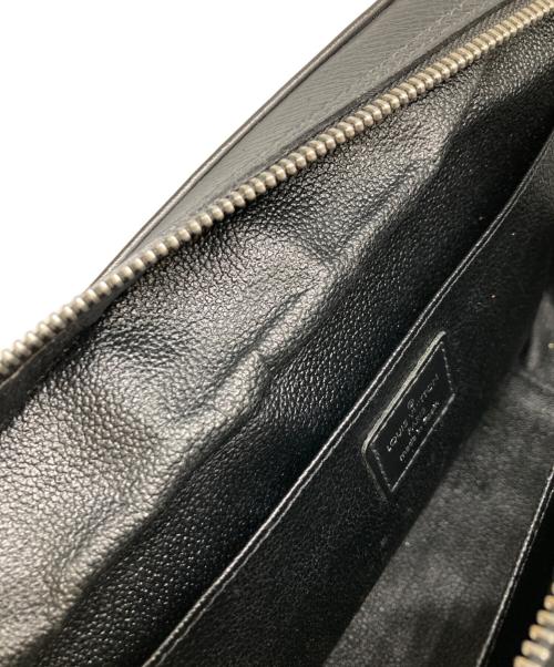 LOUIS VUITTON（ルイ ヴィトン）LOUIS VUITTON (ルイ ヴィトン) トゥルース・トワレット ブラックの古着・服飾アイテム