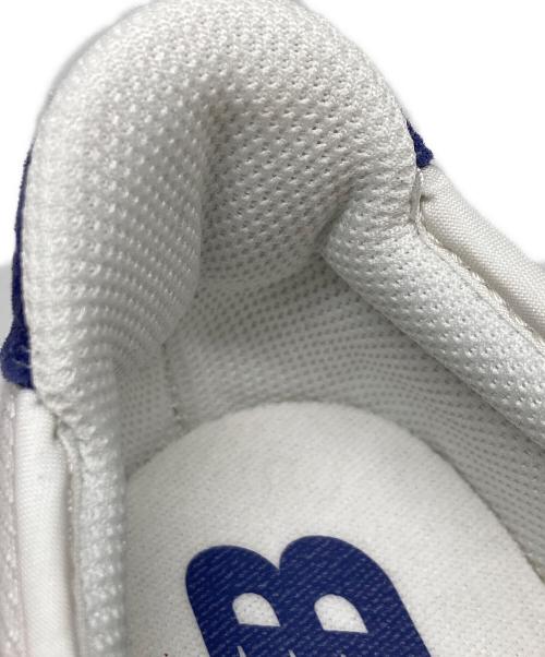 NEW BALANCE（ニューバランス）NEW BALANCE (ニューバランス) 327 スニーカー アイボリー×ネイビー サイズ:23.5 未使用品の古着・服飾アイテム