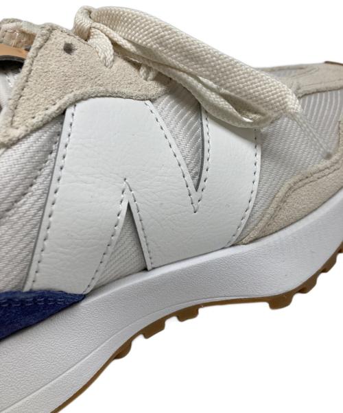 NEW BALANCE（ニューバランス）NEW BALANCE (ニューバランス) 327 スニーカー アイボリー×ネイビー サイズ:23.5 未使用品の古着・服飾アイテム