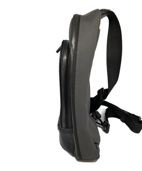 TUMI（トゥミ）TUMI (トゥミ) Harrisonグレゴリースリング ブラック×グレーの古着・服飾アイテム