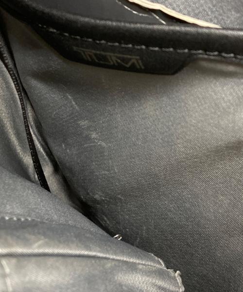 TUMI（トゥミ）TUMI (トゥミ) Harrisonグレゴリースリング ブラック×グレーの古着・服飾アイテム