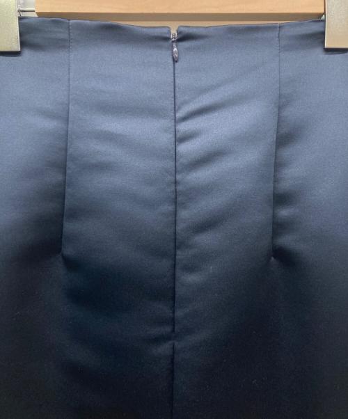 SEA（シー）SEA (シー) HEAVY SATIN ORIGAMI SKIRT ネイビーの古着・服飾アイテム