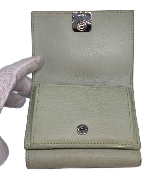 LOEWE（ロエベ）LOEWE (ロエベ) ANAGRAM TRIFOLD 6 グリーンの古着・服飾アイテム