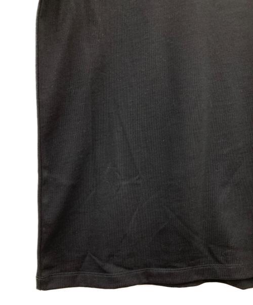 A.P.C.（アーペーセー）A.P.C. (アーペーセー) 406 ロゴパッチ付Tシャツ ブラック サイズ:Lの古着・服飾アイテム