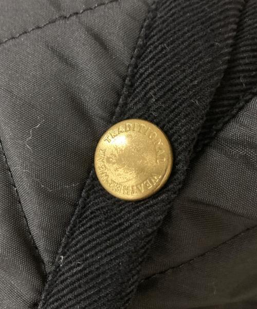 Traditional Weatherwear（トラディショナルウェザーウェア）Traditional Weatherwear (トラディショナルウェザーウェア) ARKLEY LONG キルティングコート ブラック サイズ:36の古着・服飾アイテム